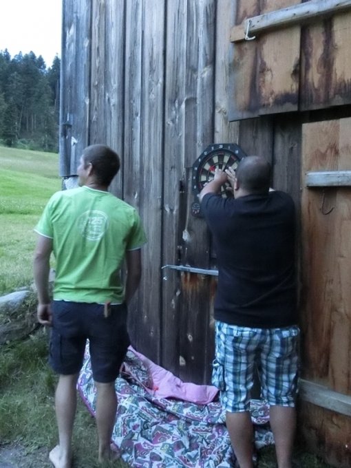 Grillabend & Dart und Steinstossen (CM)